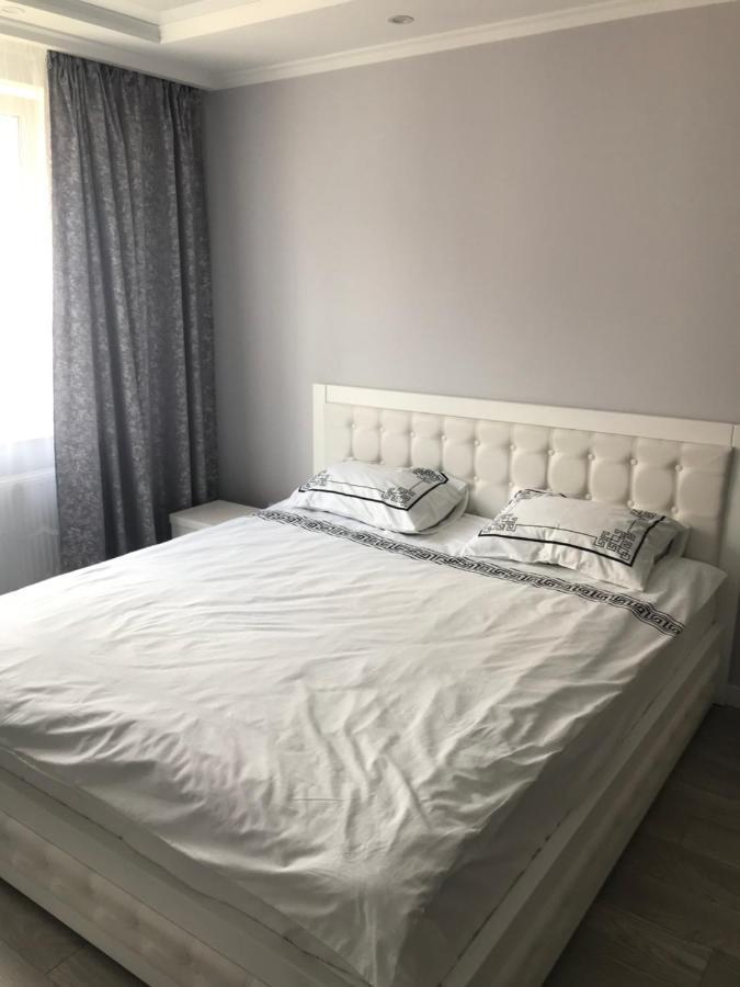 Затишна Квартира Apartment Ternopil Bagian luar foto