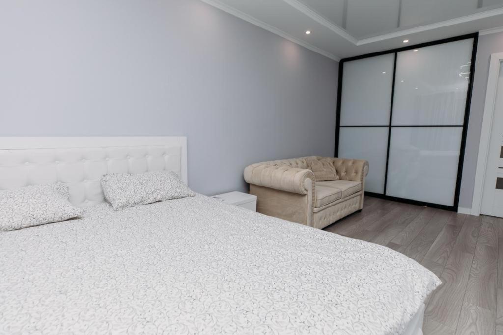 Затишна Квартира Apartment Ternopil Bagian luar foto