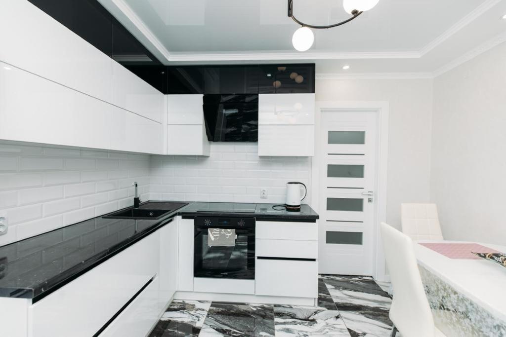 Затишна Квартира Apartment Ternopil Bagian luar foto