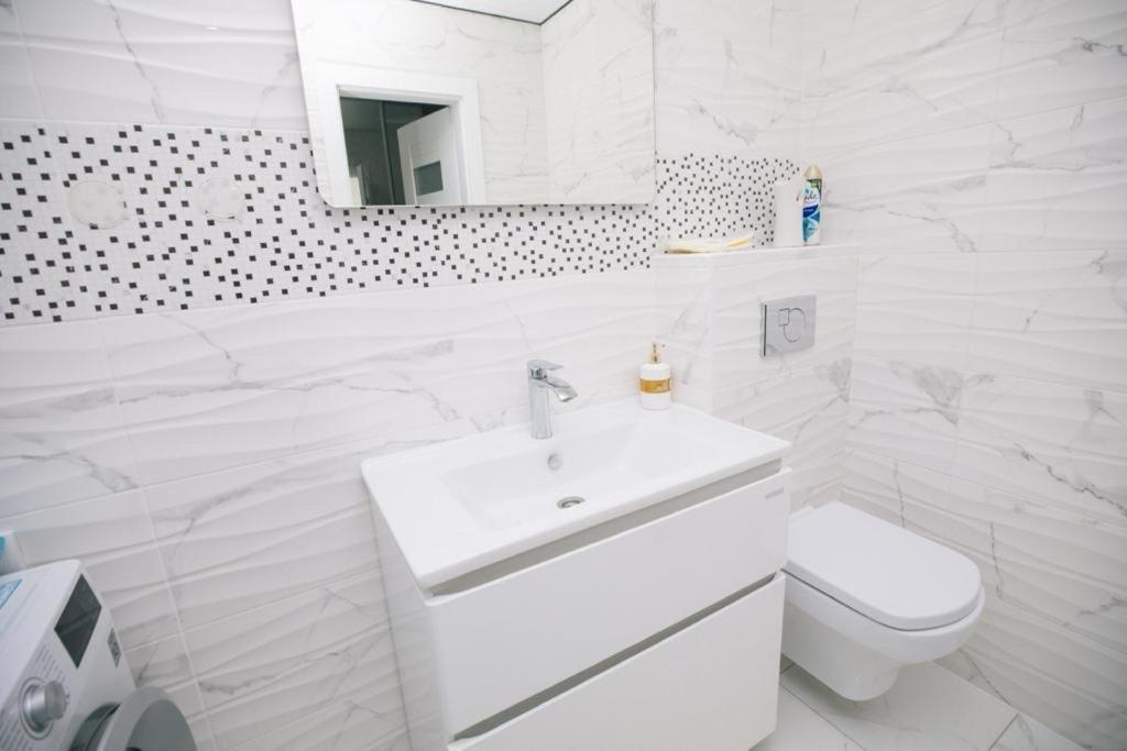 Затишна Квартира Apartment Ternopil Bagian luar foto